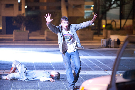 �������